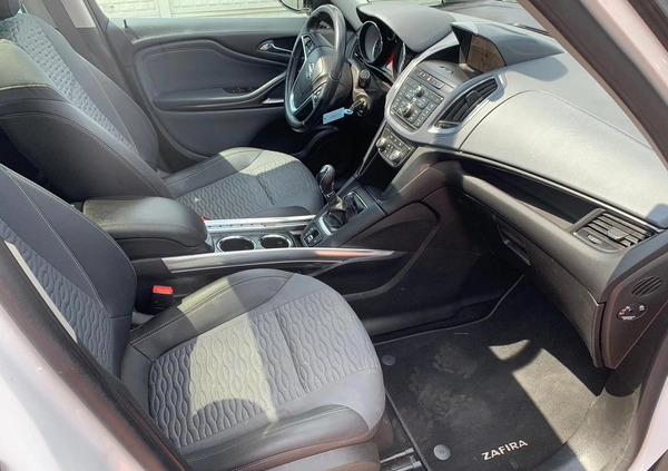 Opel Zafira cena 19900 przebieg: 173000, rok produkcji 2015 z Knyszyn małe 407